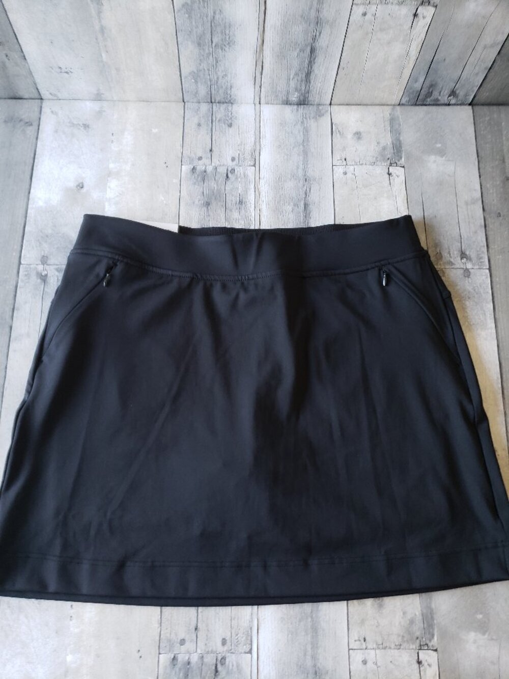 NWT - 32 Degrees Black Women's Skort - Size L